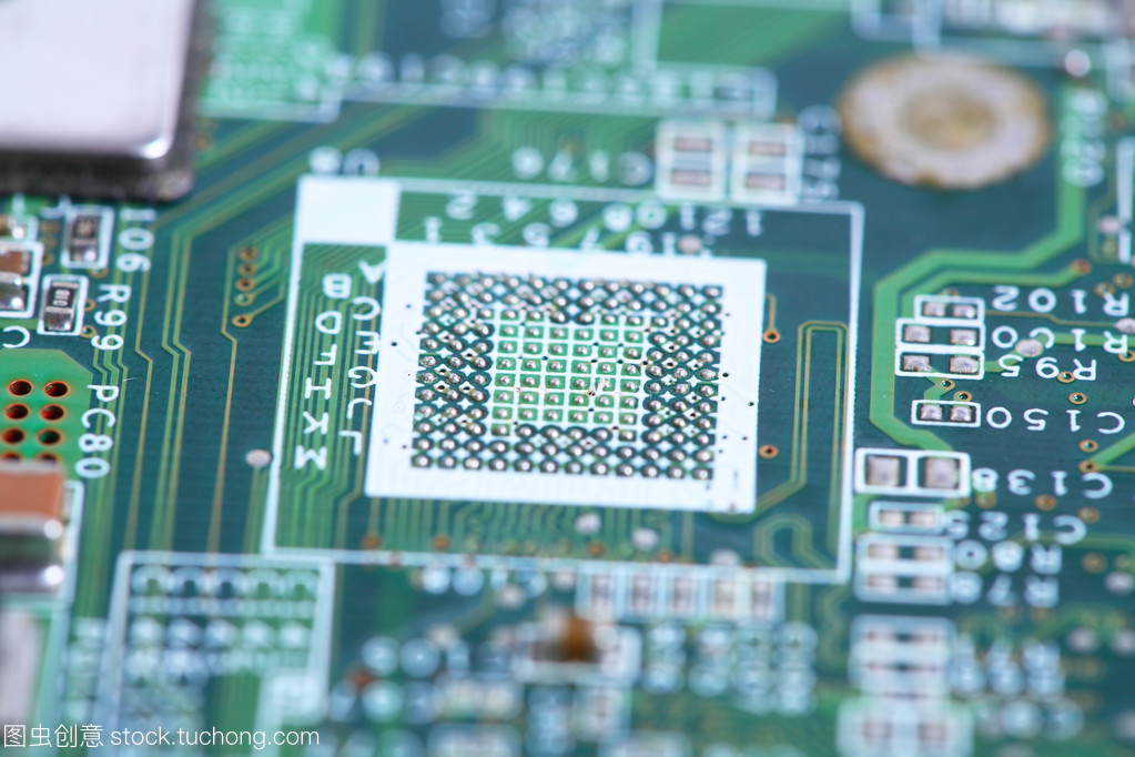 计算机微型电路板 PCB电路板的核心构造与前沿演进